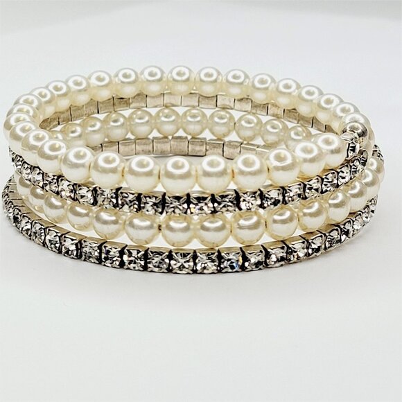 White Fashion Pearls and Crystals Four Coil Link Wrap Around Stretch Bracelet - Picture 5 of 15